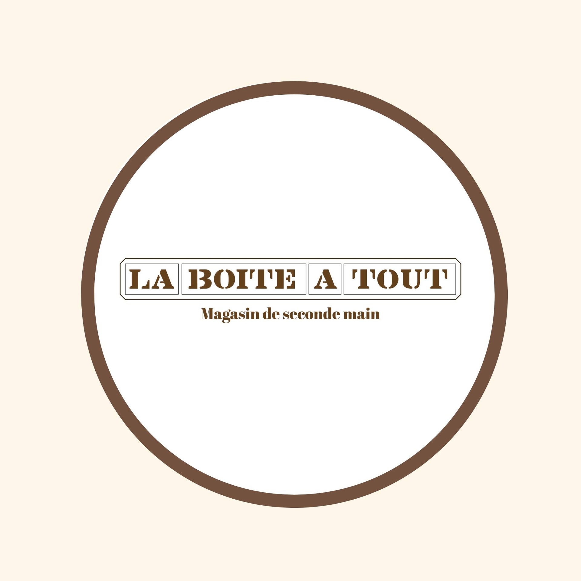 L'Ouvre Boîte - La Boîte à Tout, Magasin de seconde main